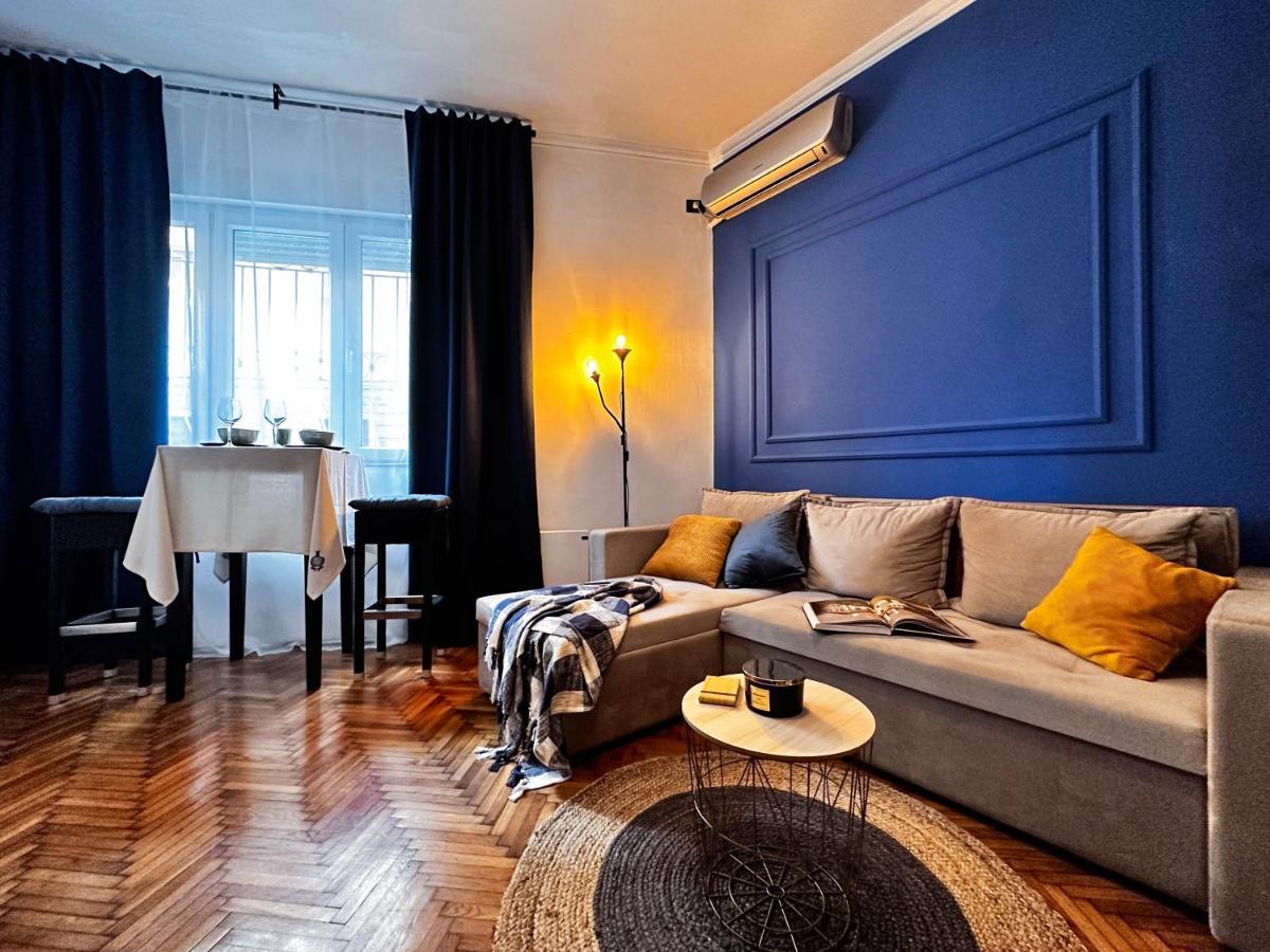 Insta-Apt Old Town Central Park Renovated Belgrado Buitenkant foto